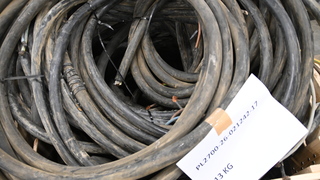 Ca. 4.096 kg bruto koperhoudende zware rubber krachtstroomkabels